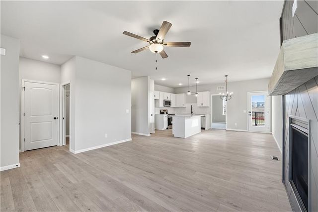 3001 NW 96th Terrace, Kansas City, MO 64154