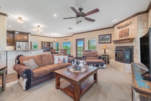 289 Blackjack Road, Valley View, TX 76272