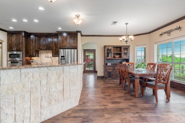 289 Blackjack Road, Valley View, TX 76272