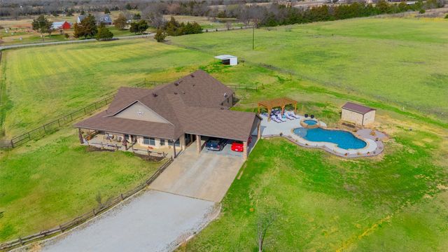 289 Blackjack Road, Valley View, TX 76272