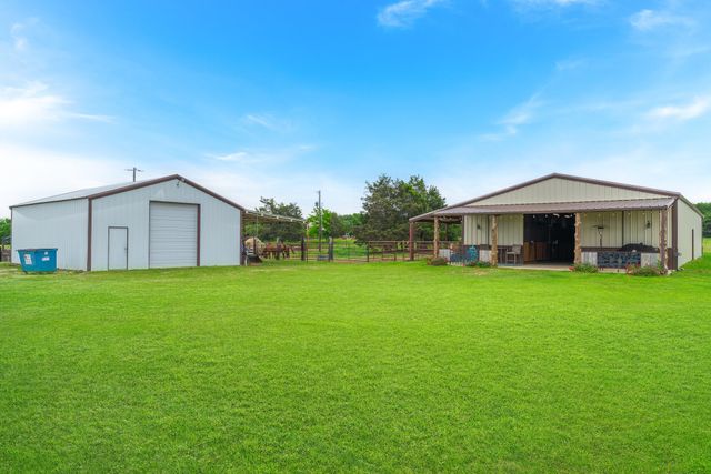 289 Blackjack Road, Valley View, TX 76272