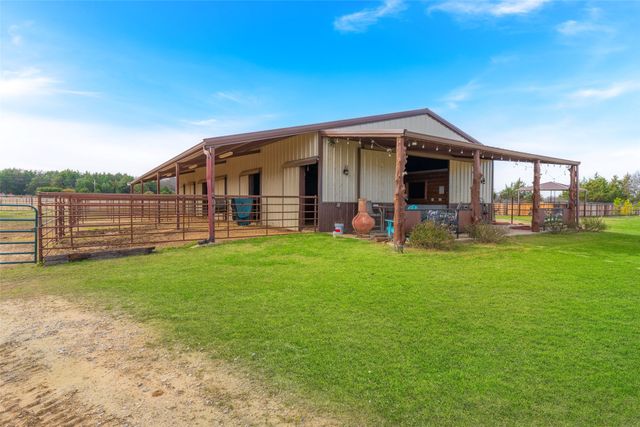 289 Blackjack Road, Valley View, TX 76272
