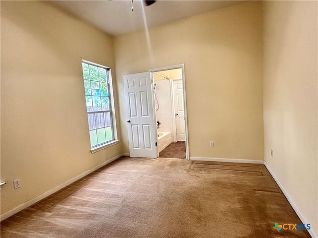 2050 Lisa Lane, San Marcos, TX 78666