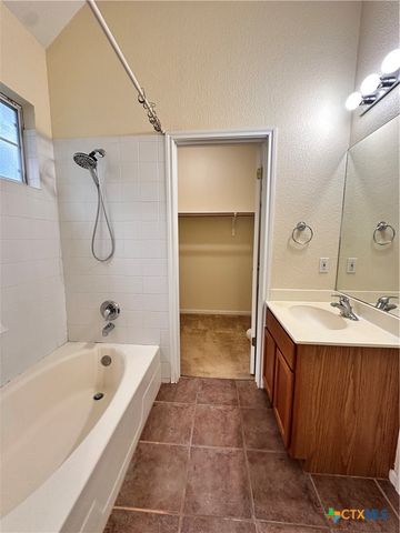 2050 Lisa Lane, San Marcos, TX 78666