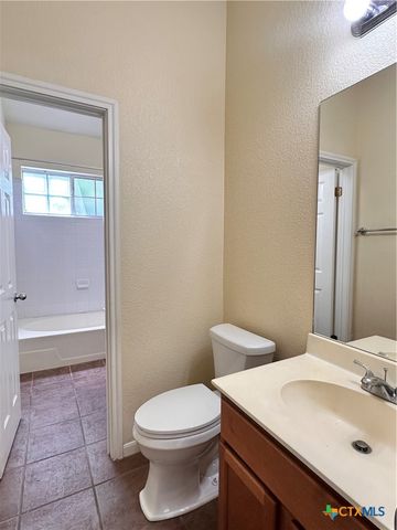 2050 Lisa Lane, San Marcos, TX 78666
