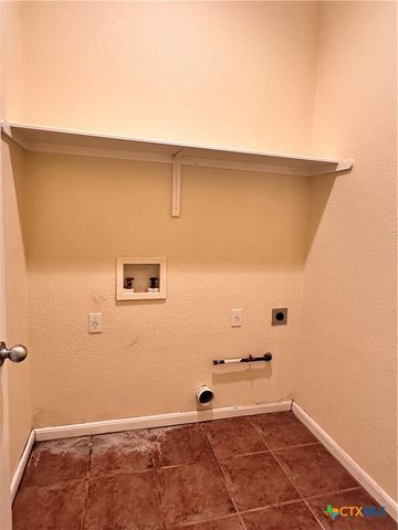 2050 Lisa Lane, San Marcos, TX 78666