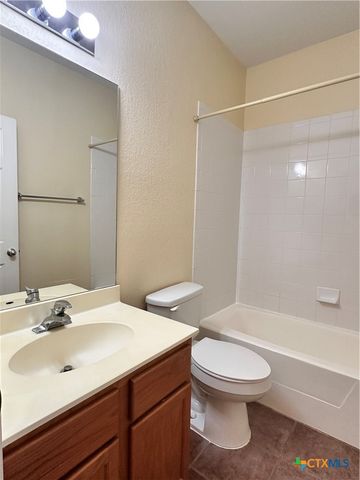 2050 Lisa Lane, San Marcos, TX 78666