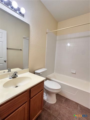2050 Lisa Lane, San Marcos, TX 78666