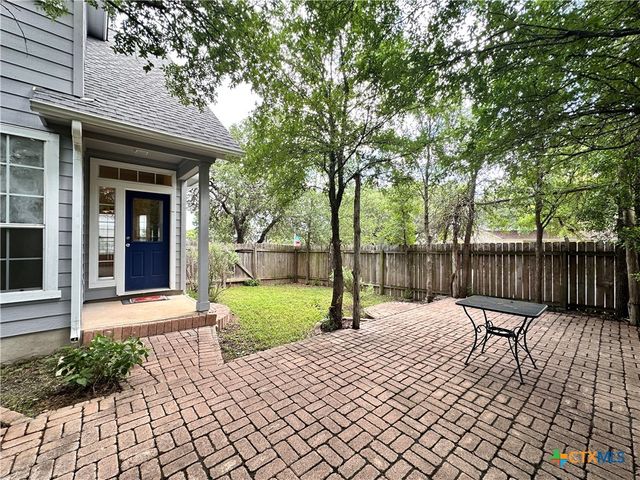 2050 Lisa Lane, San Marcos, TX 78666