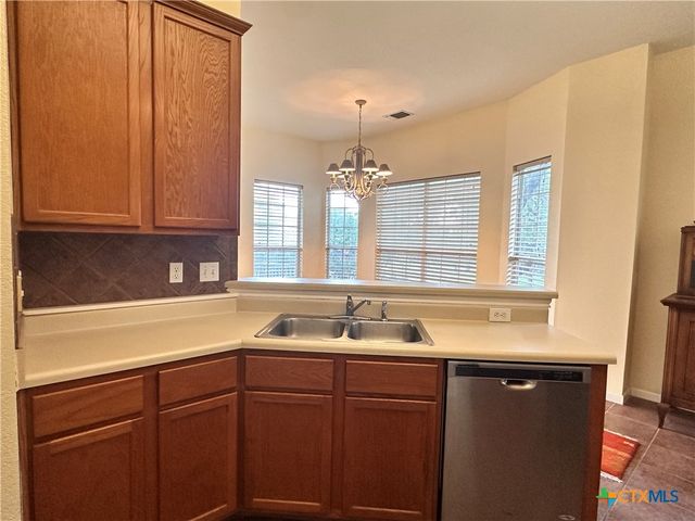 2050 Lisa Lane, San Marcos, TX 78666