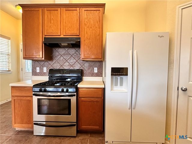 2050 Lisa Lane, San Marcos, TX 78666
