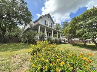 2050 Lisa Lane, San Marcos, TX 78666