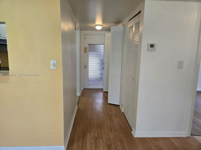 9261 Sunrise Lakes Boulevard 201, Sunrise, FL 33322