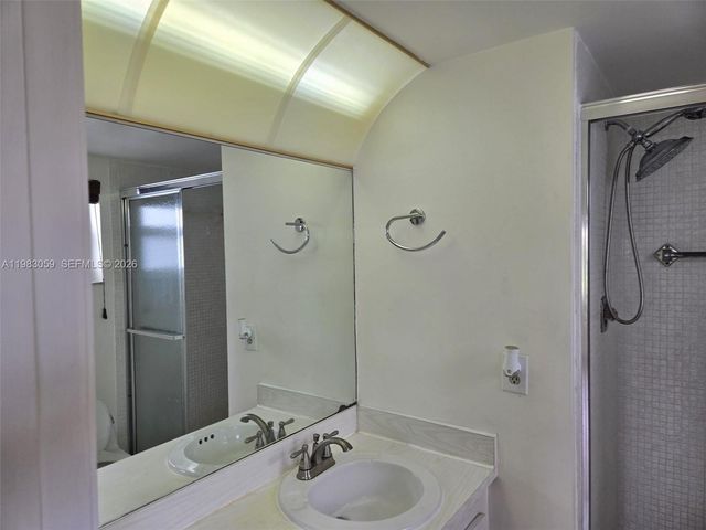 9261 Sunrise Lakes Boulevard 201, Sunrise, FL 33322