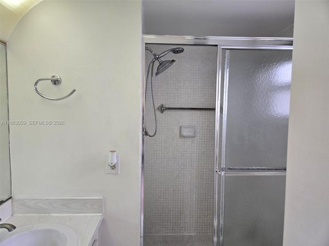 9261 Sunrise Lakes Boulevard 201, Sunrise, FL 33322