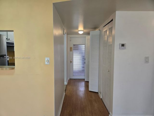9261 Sunrise Lakes Boulevard 201, Sunrise, FL 33322