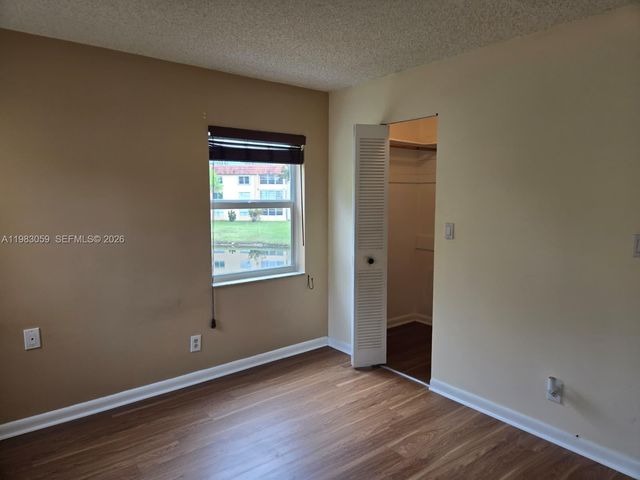 9261 Sunrise Lakes Boulevard 201, Sunrise, FL 33322