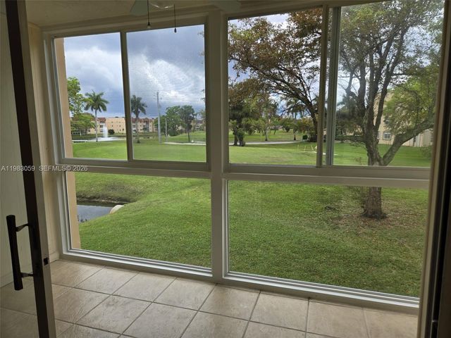9261 Sunrise Lakes Boulevard 201, Sunrise, FL 33322