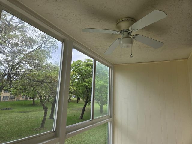 9261 Sunrise Lakes Boulevard 201, Sunrise, FL 33322