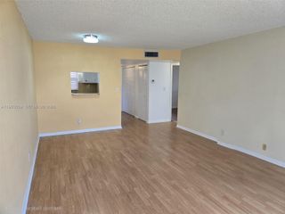 9261 Sunrise Lakes Boulevard 201, Sunrise, FL 33322