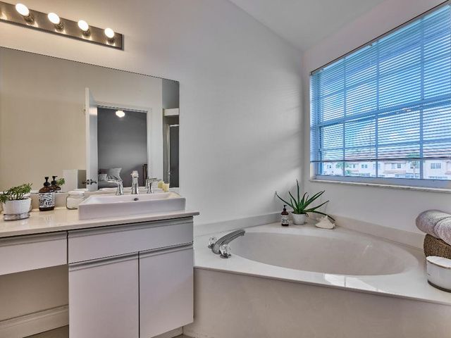 9401 Boca River Circle 9401, Boca Raton, FL 33434