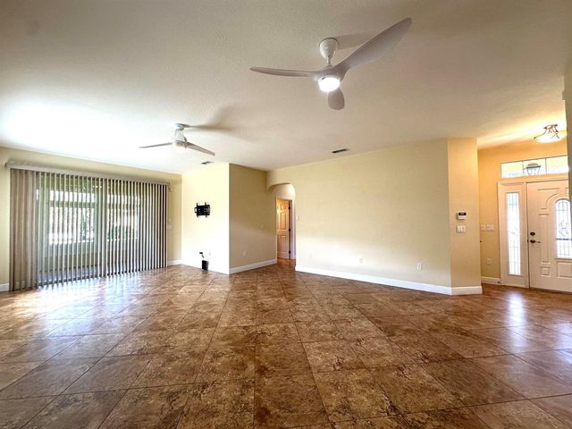 8394 SW 82ND Loop, Ocala, FL 34481