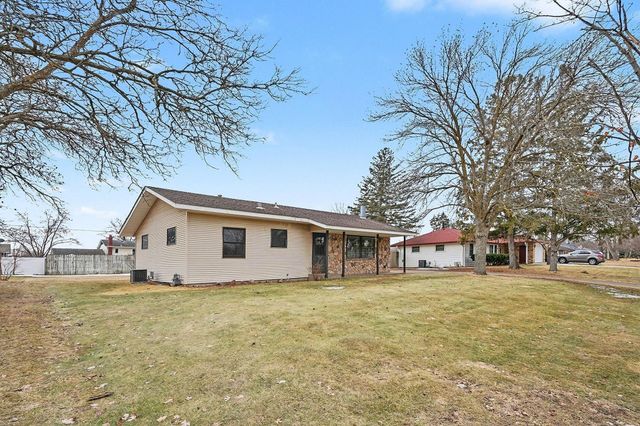 2240 113th Avenue NW, Coon Rapids, MN 55433