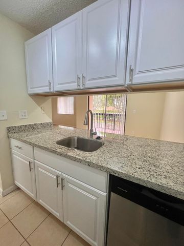 6061 N 10th Ave Avenue N 242, Greenacres, FL 33463