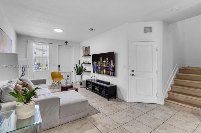 2438 SE 15th Street, Homestead, FL 33035