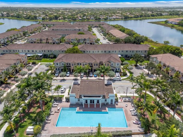 2438 SE 15th Street, Homestead, FL 33035