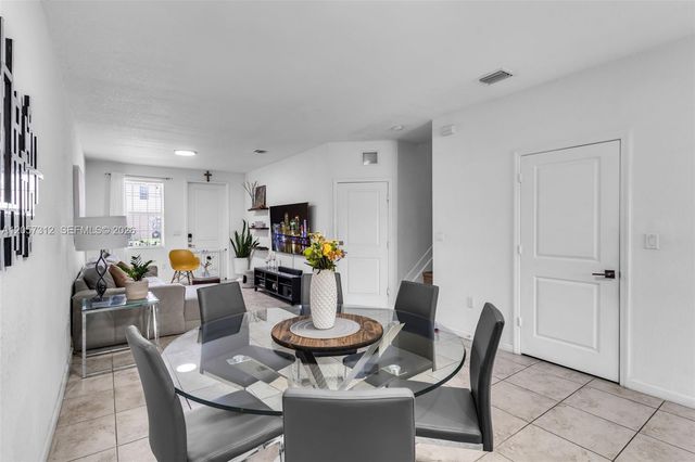 2438 SE 15th Street, Homestead, FL 33035