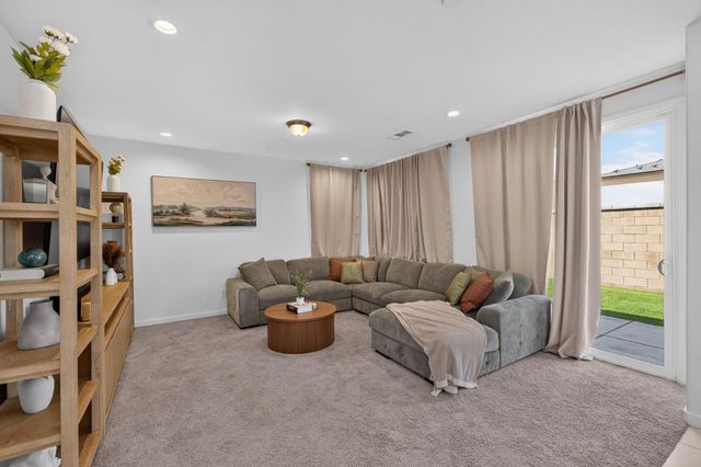 4065 N Contessa Avenue, Fresno, CA 93723