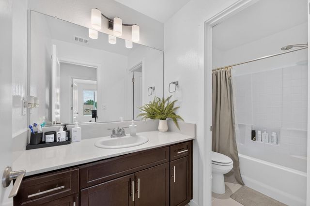 4065 N Contessa Avenue, Fresno, CA 93723
