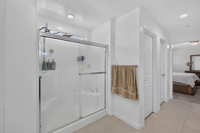 4065 N Contessa Avenue, Fresno, CA 93723