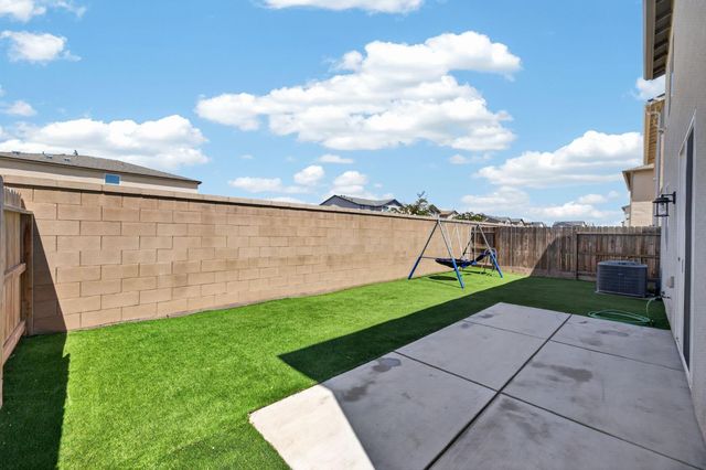 4065 N Contessa Avenue, Fresno, CA 93723