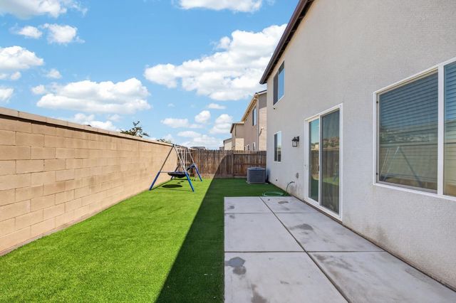 4065 N Contessa Avenue, Fresno, CA 93723