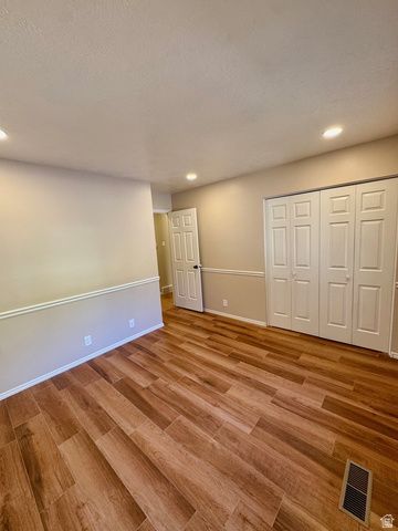 1959 N 150 E, Centerville, UT 84014