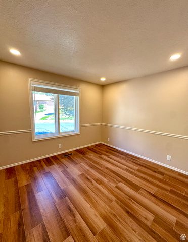 1959 N 150 E, Centerville, UT 84014