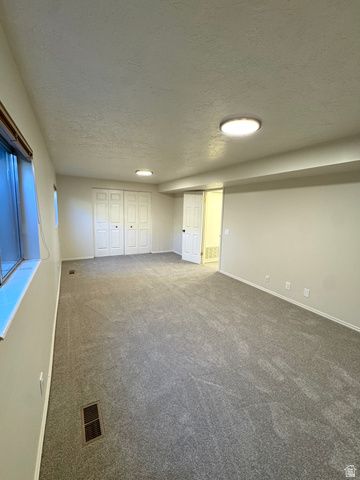 1959 N 150 E, Centerville, UT 84014