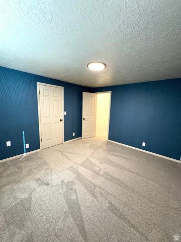 1959 N 150 E, Centerville, UT 84014