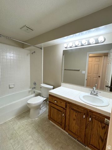 1959 N 150 E, Centerville, UT 84014