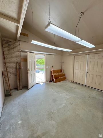 1959 N 150 E, Centerville, UT 84014