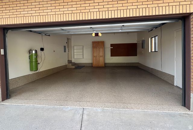 1959 N 150 E, Centerville, UT 84014