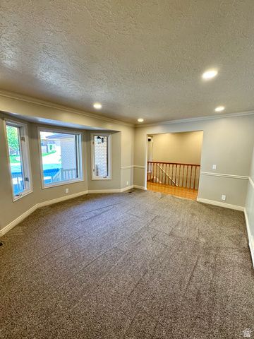 1959 N 150 E, Centerville, UT 84014