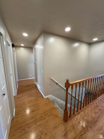 1959 N 150 E, Centerville, UT 84014
