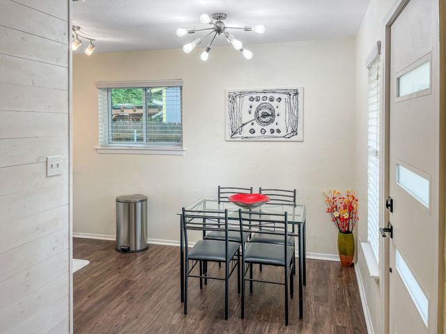 6100 Calmar CV, Austin, TX 78721