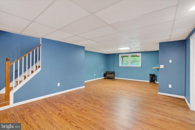 1708 MANOR RD, Windsor, PA 17366