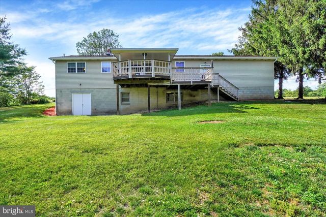 1708 MANOR RD, Windsor, PA 17366