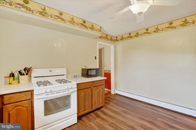1708 MANOR RD, Windsor, PA 17366