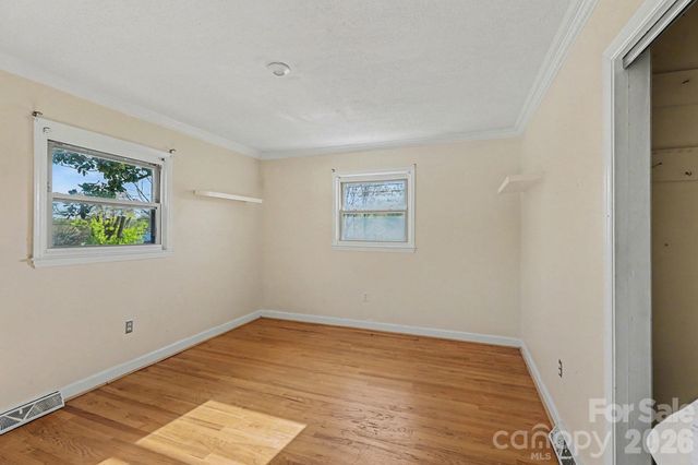 213 Lakeview Drive, Harrisburg, NC 28075